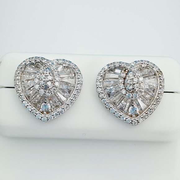"925 Sterling Silver Cubic Zirconia Earrings, UU1P6A6072 - Picture 1 of 8